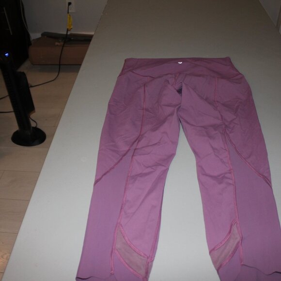 Purple Lululemon Wunder Under Scallop Leggings Size 10 - Picture 4 of 5